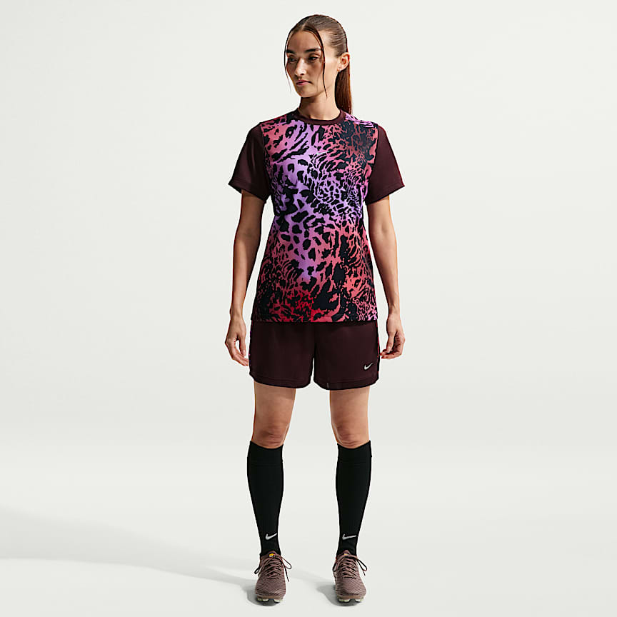 Nike x Jacquemus Short-Sleeve T-Shirt. Nike SG